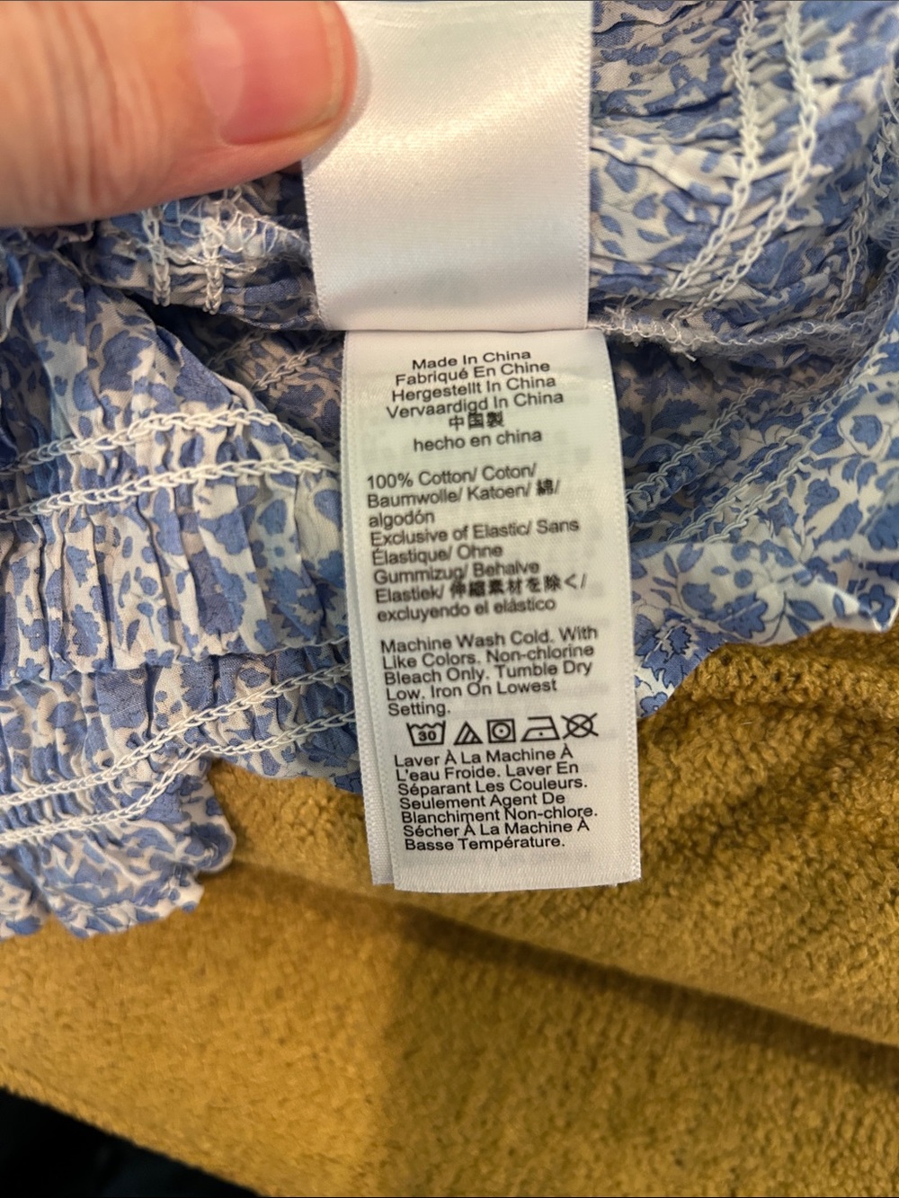 J. Crew Puff-sleeve smocked top in Liberty® D'Anjo Coast fabric Small - Picture 9 of 12